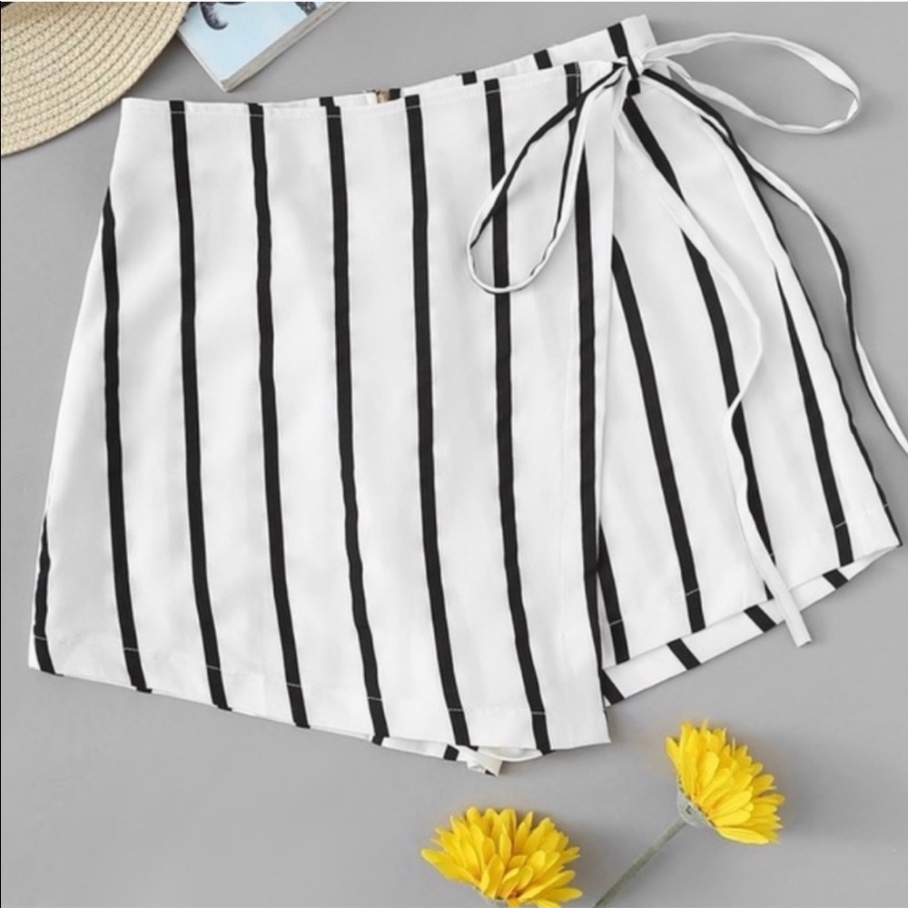 Black and white striped skort